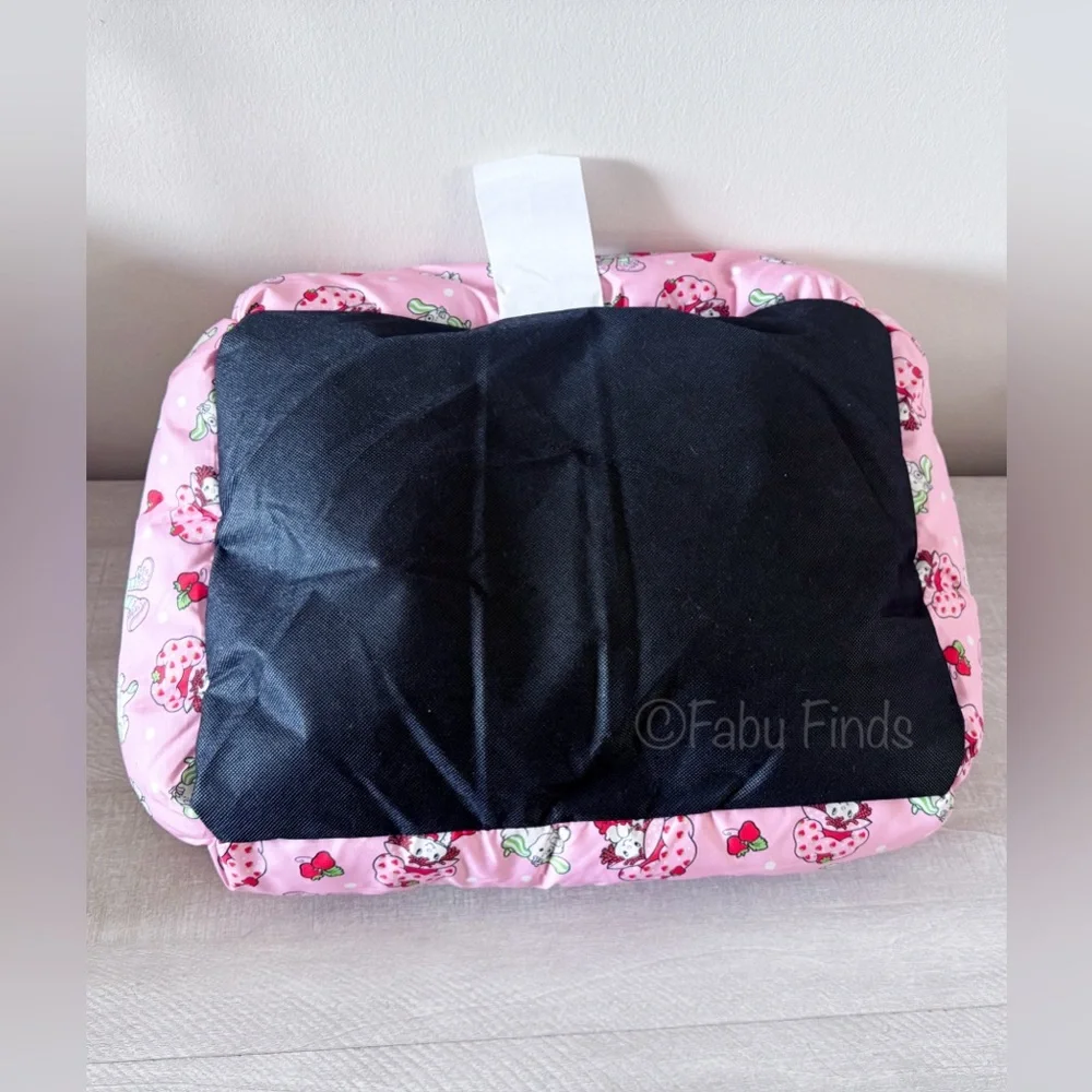 Strawberry shortcake small pet bed 20in x 16in